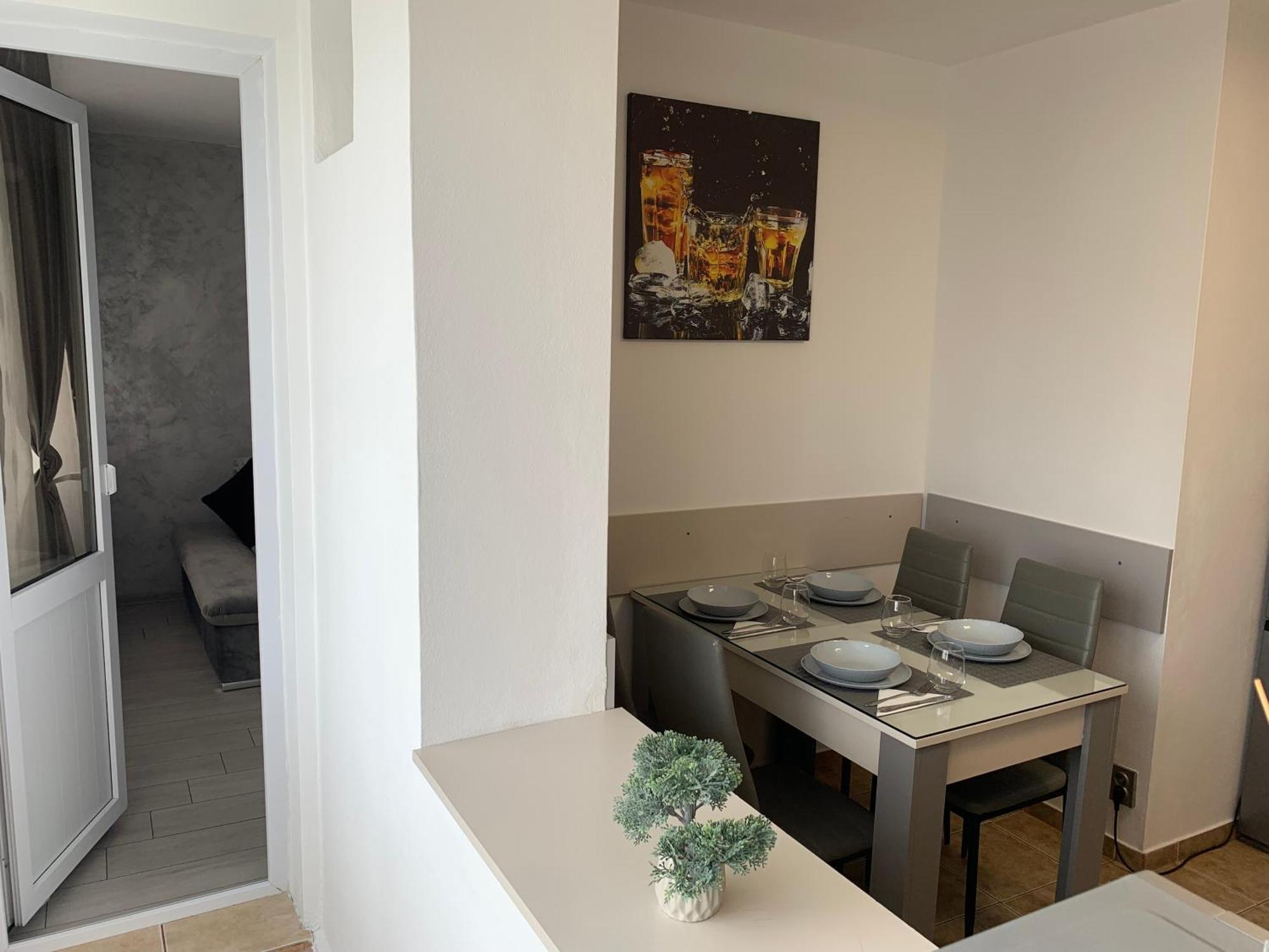 Victoriei Boulevard Private Apartment Brasov Exterior photo